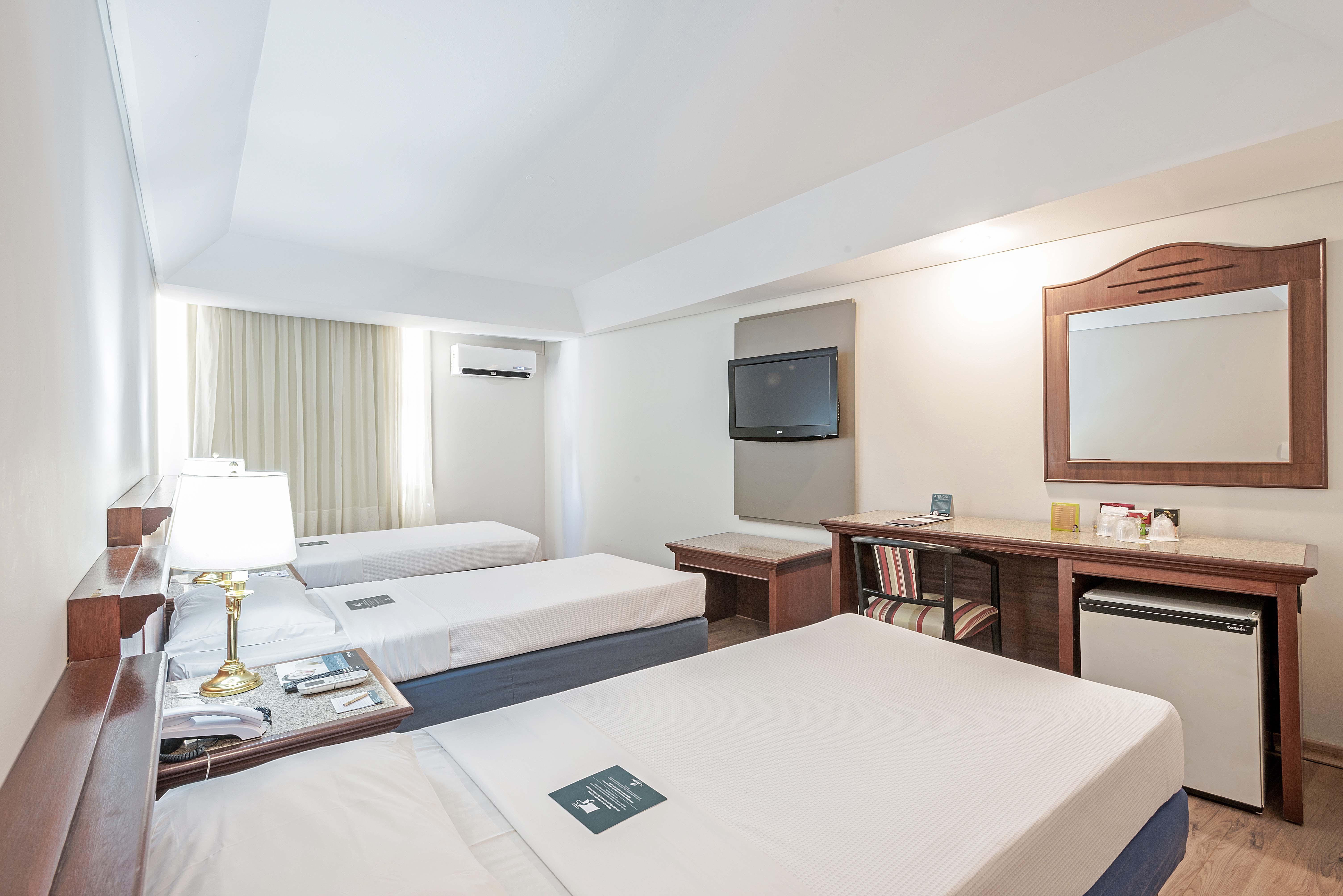 Rede Andrade Braz Hotel กูรีตีบา ภายนอก รูปภาพ