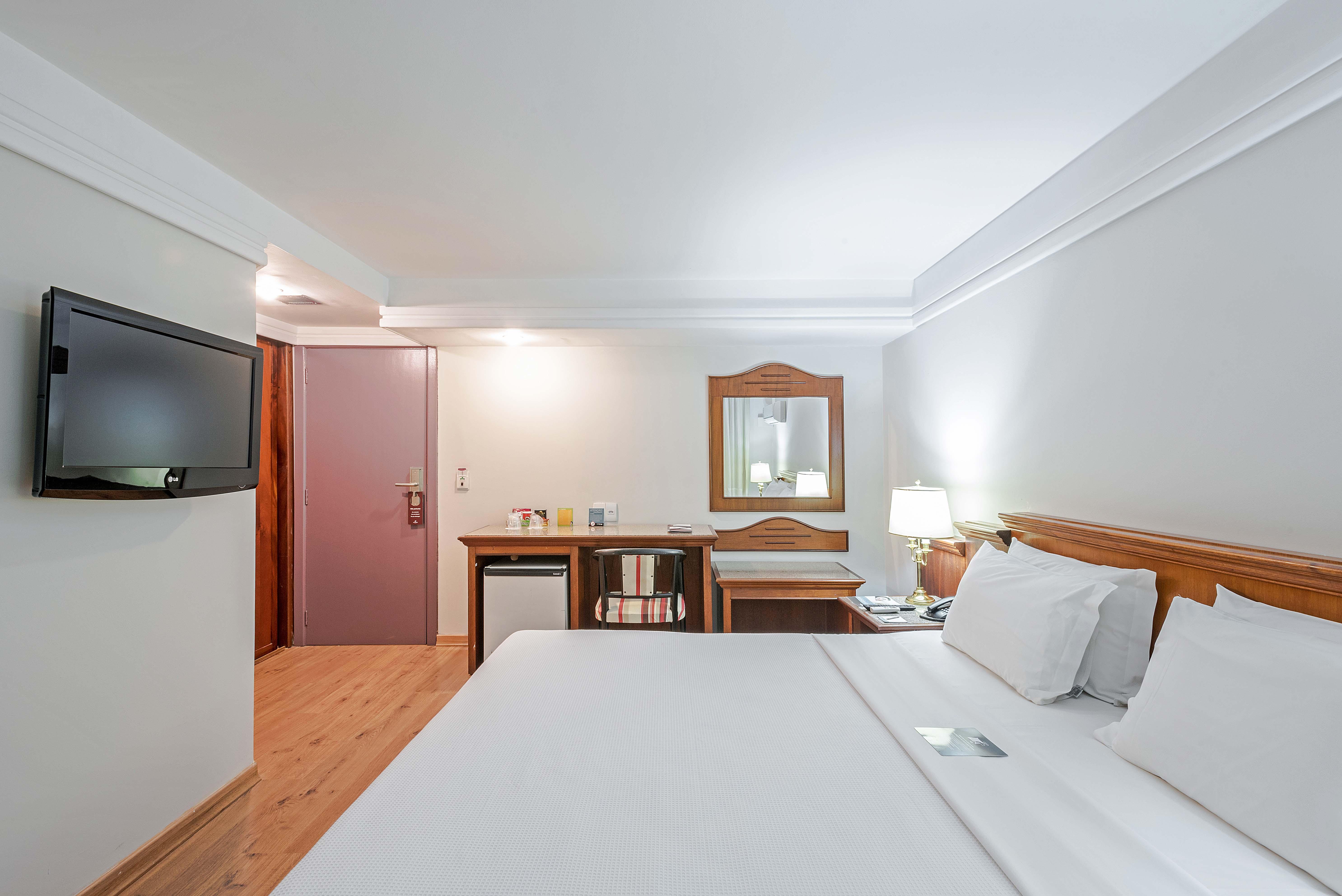 Rede Andrade Braz Hotel กูรีตีบา ภายนอก รูปภาพ