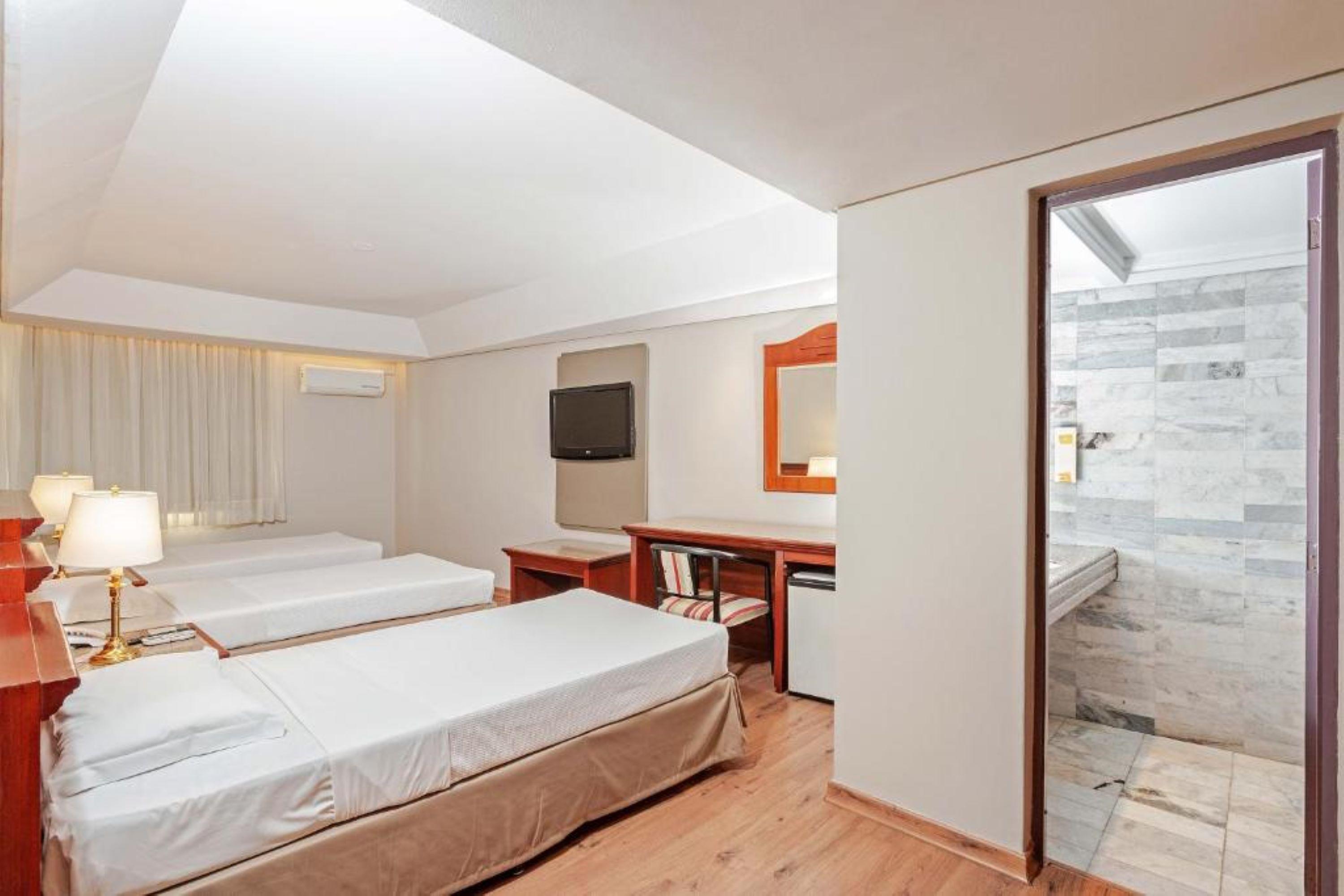 Rede Andrade Braz Hotel กูรีตีบา ภายนอก รูปภาพ