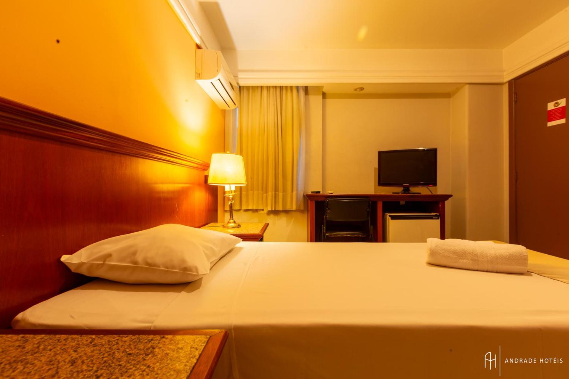 Rede Andrade Braz Hotel กูรีตีบา ภายนอก รูปภาพ
