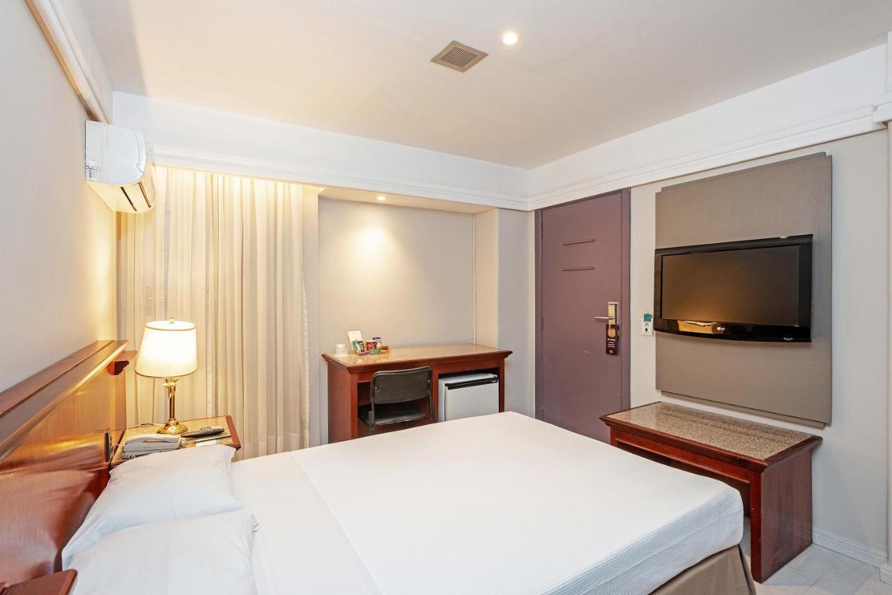 Rede Andrade Braz Hotel กูรีตีบา ภายนอก รูปภาพ